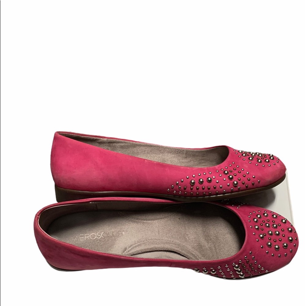 Ladies flats